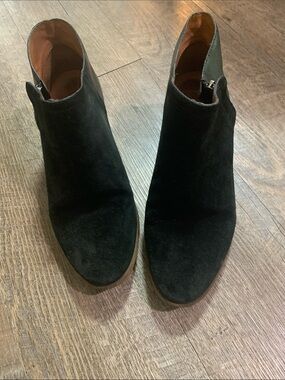 Madewell Black Suede Ankle Booties